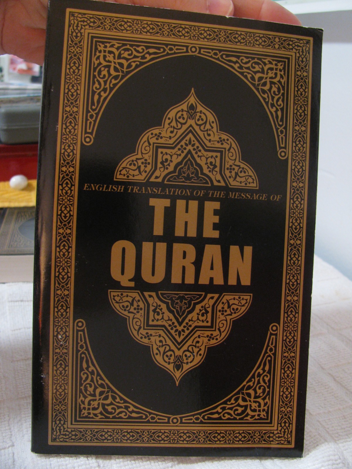 The Quran ~ English Translation ~ Paperback ~ LIKE NEW