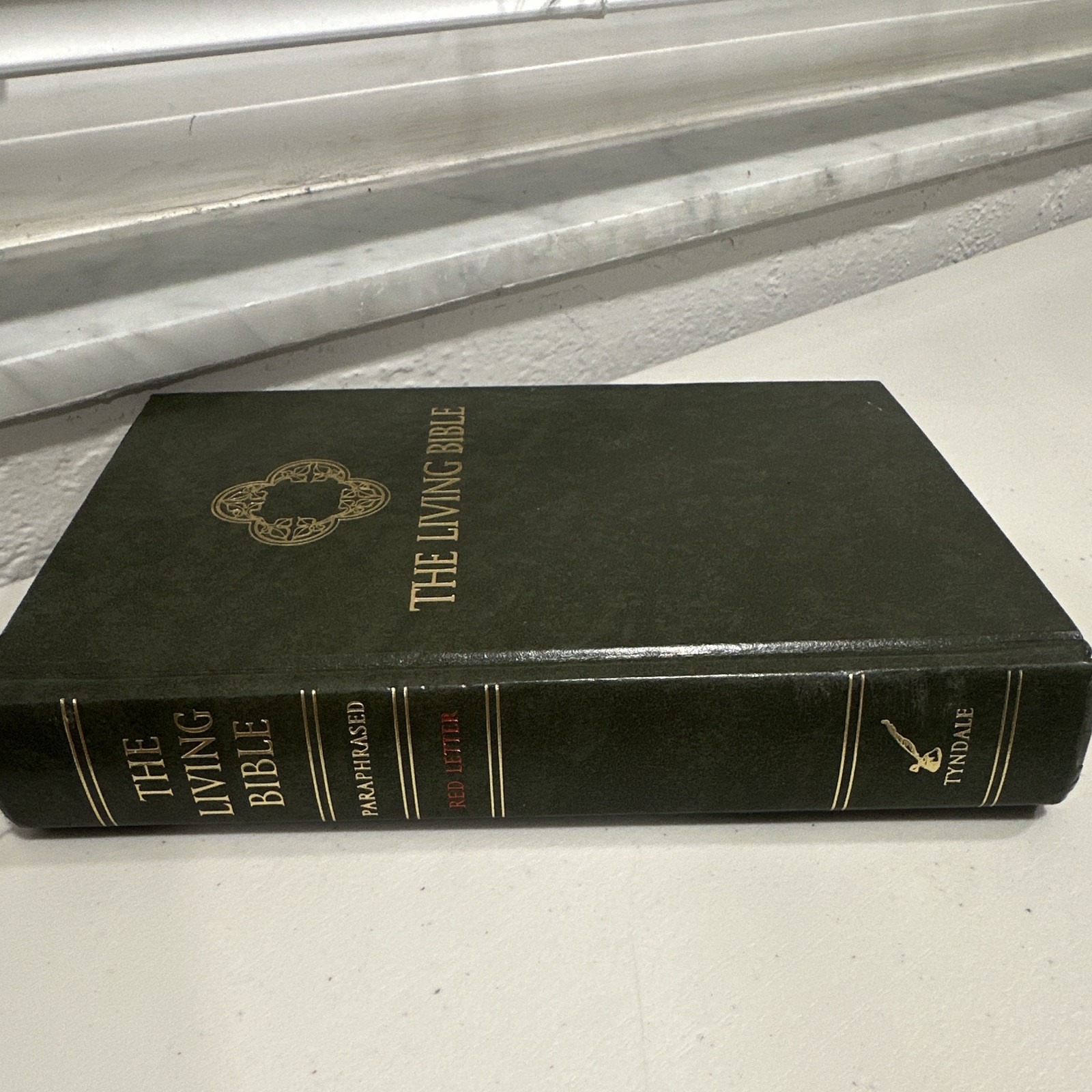 The Living Bible Red Letter Hardcover Tyndale House Publishers 1971