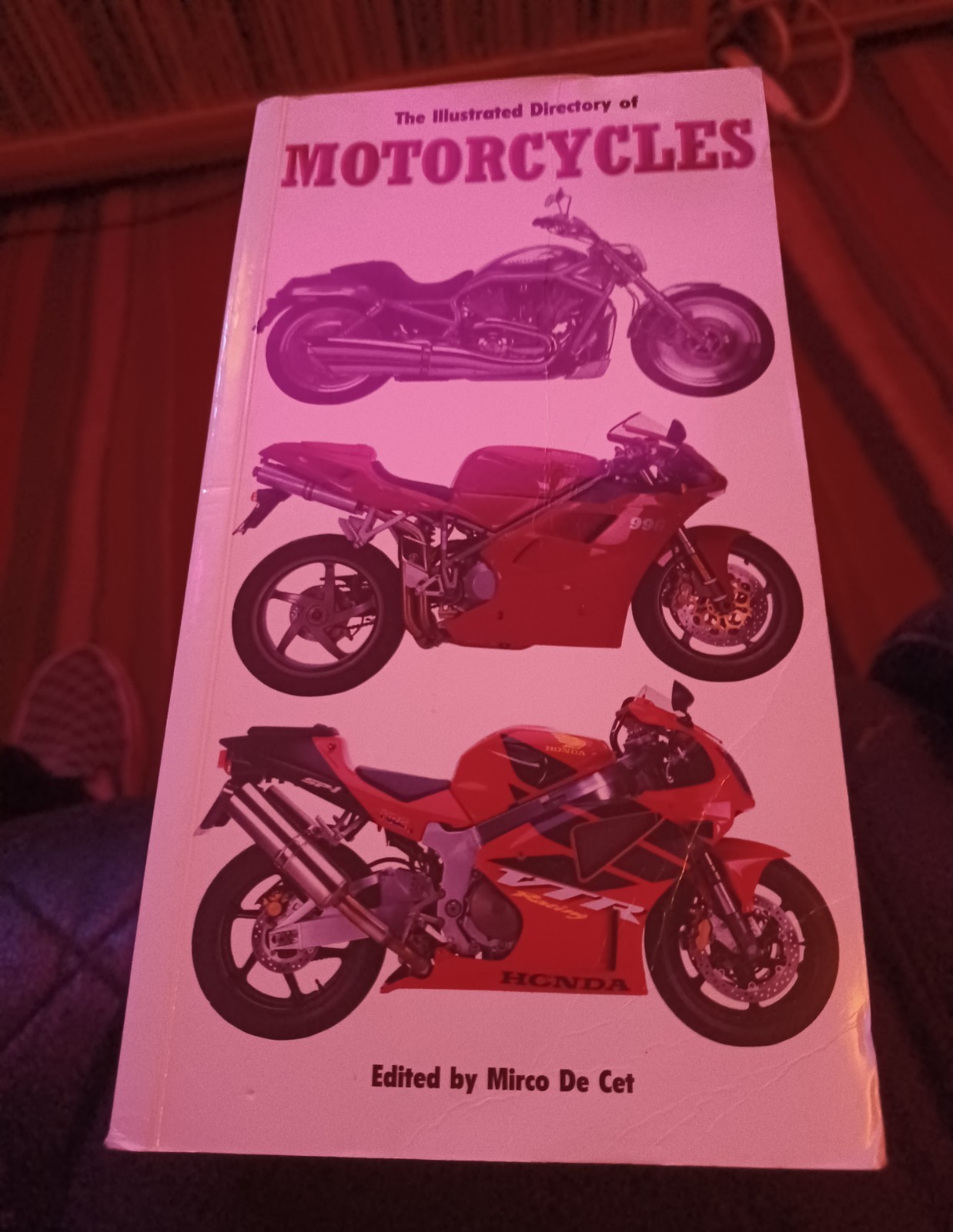 The Illustrated Directory of MOTORCYCLES (Paperback, 480 Colorful Pages, 2002)