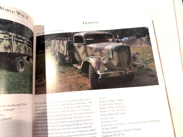Tanks & Armoured Vehicles of WWII Book by Jan Surmondt 240 Pages -Free Ship