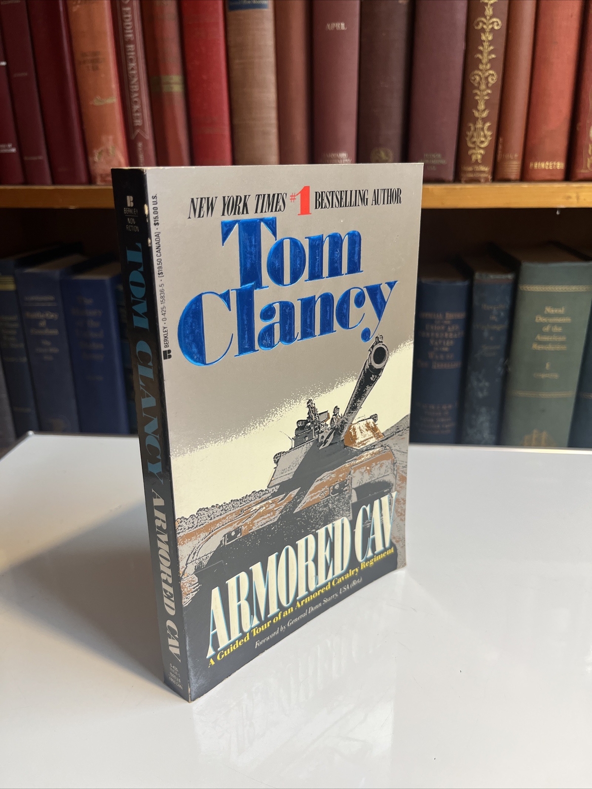 Tom Clancy’s Military Referenc Ser.: Armored Cav : A Guided Tour of an…