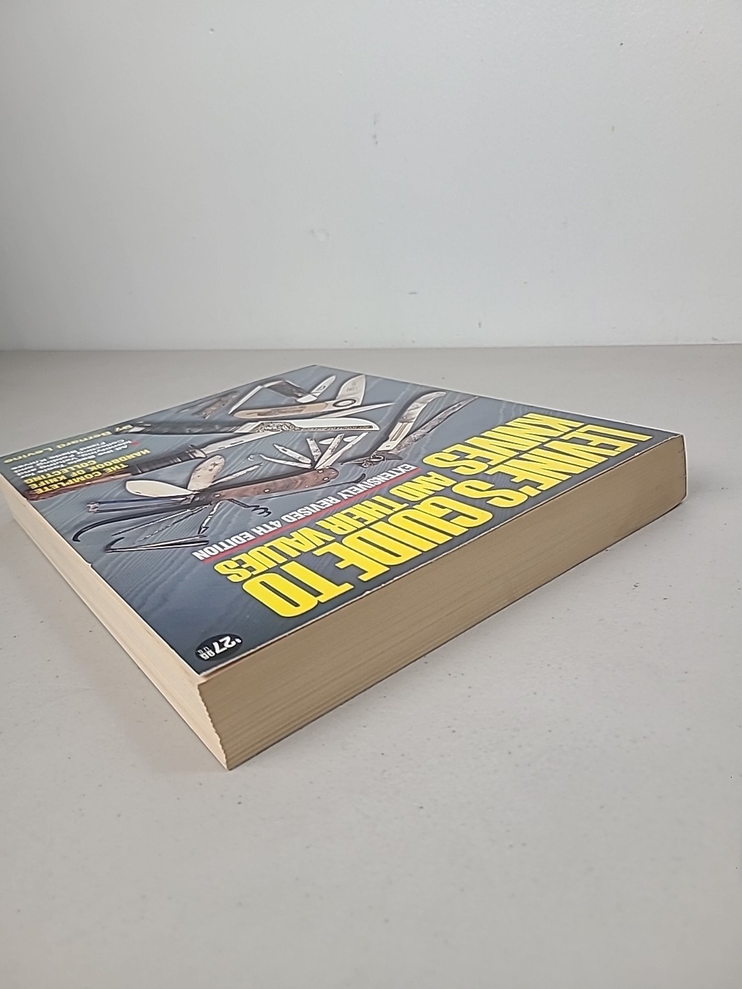 Levi’s guide to knives and their values SIGNED by Bernard Levine