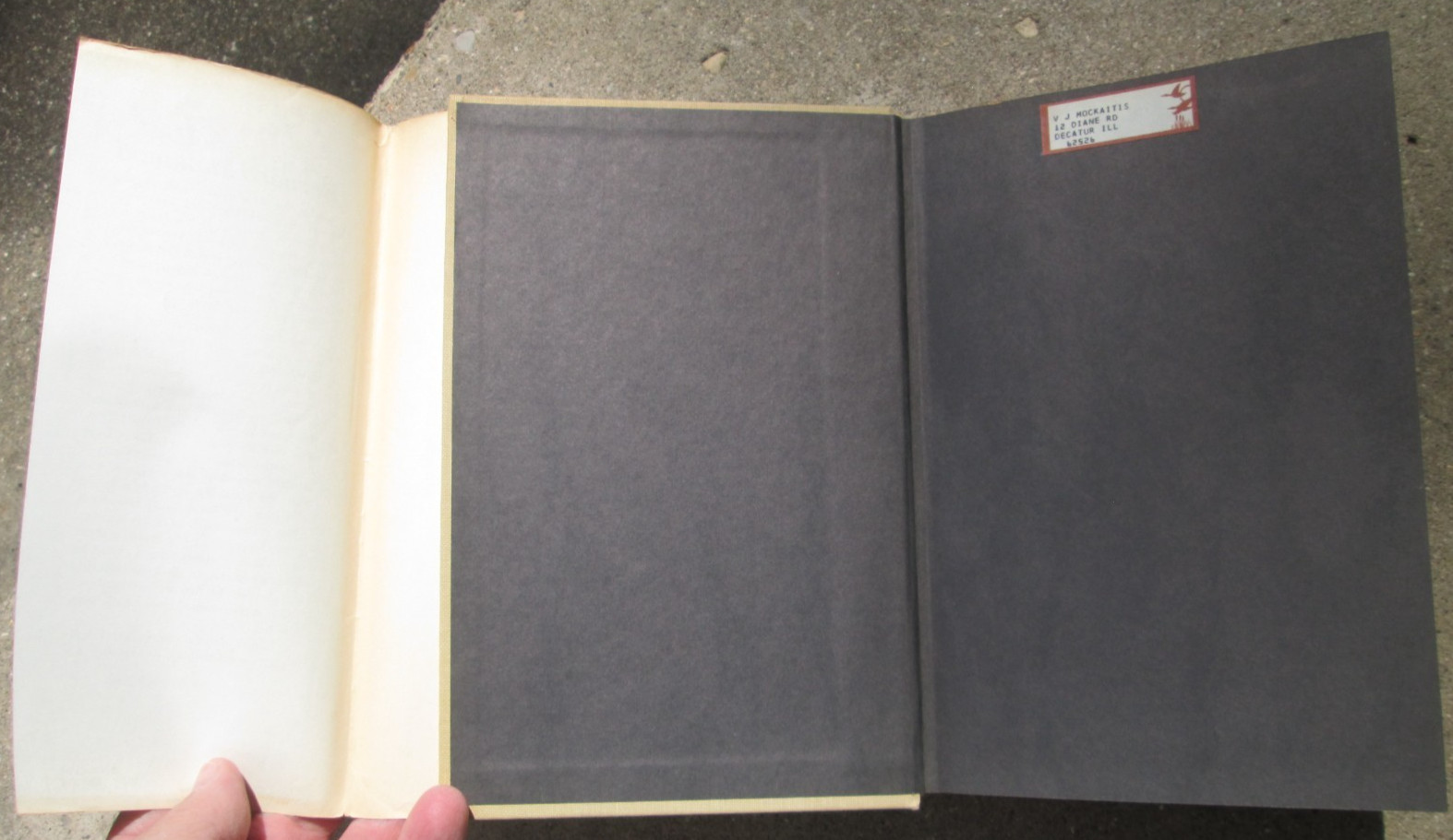 The Fixer by Bernard Malamud Farrar, Straus and Giroux HCDJ 1966 BCE