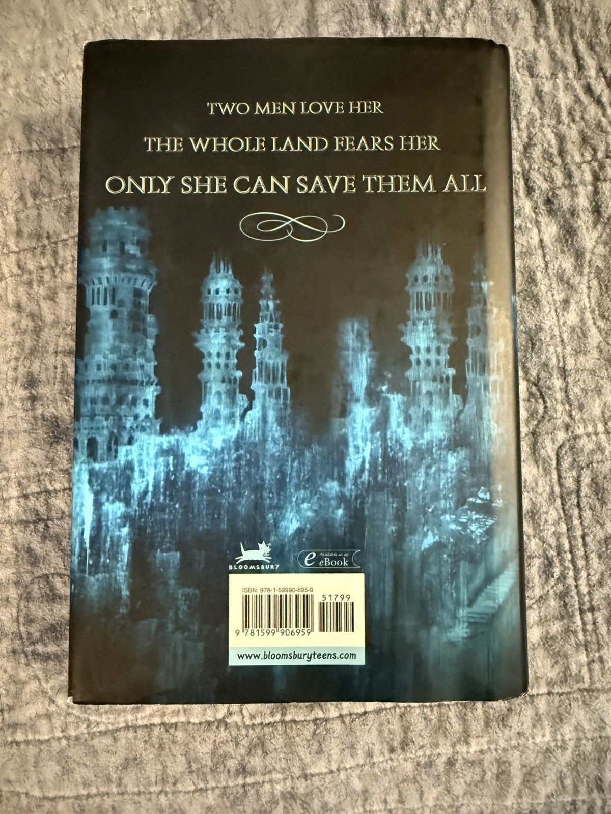 Throne of Glass 1st Sarah J. Maas. Very Good Barbie Cover Not A Library Copy