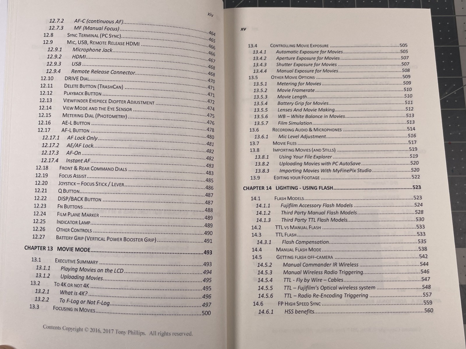The Complete Guide to Fujifilm’s X-T2 Tony Phillips Version 1.2 Book