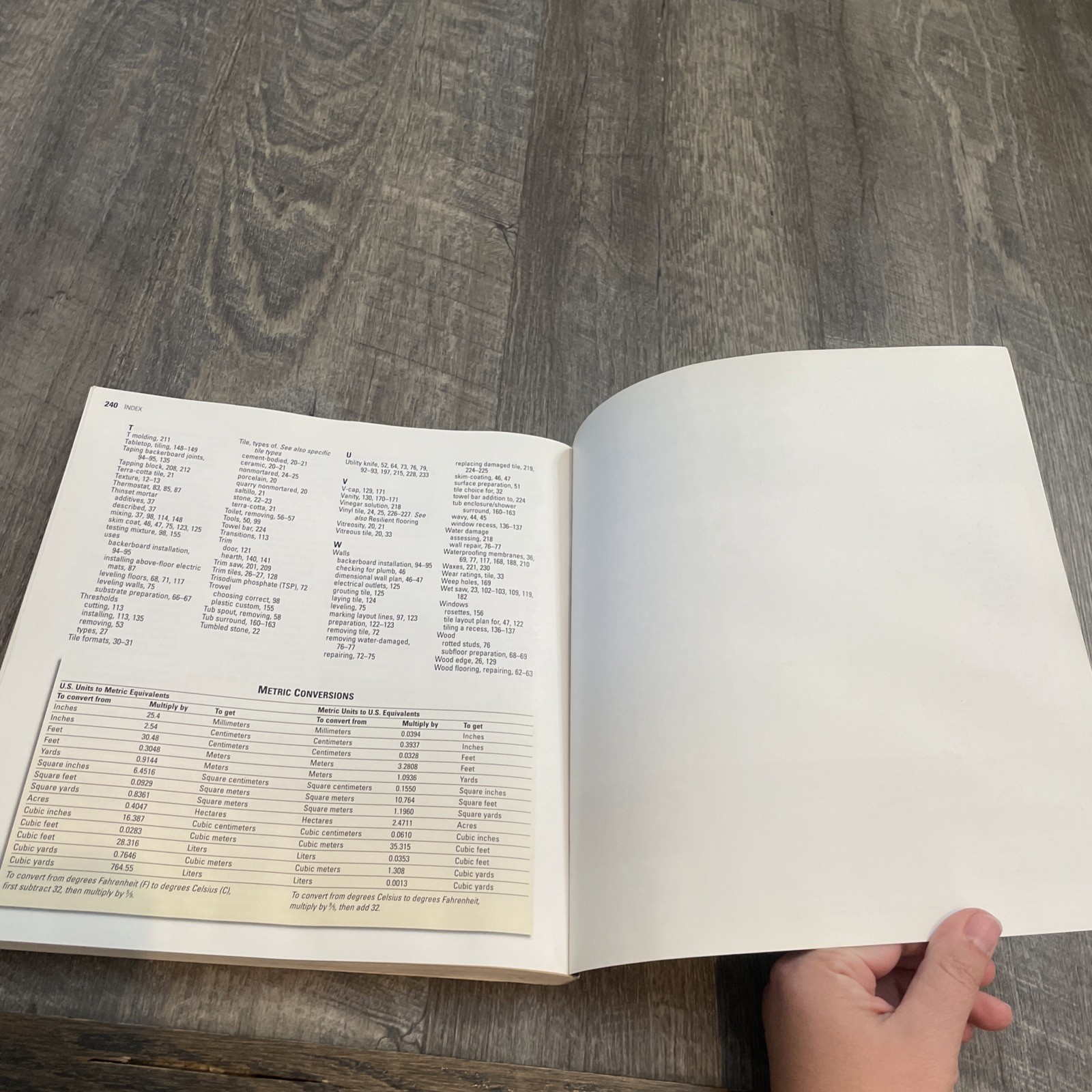 Stanley Complete Tiling – Paperback By Ken Sidey – GOOD
