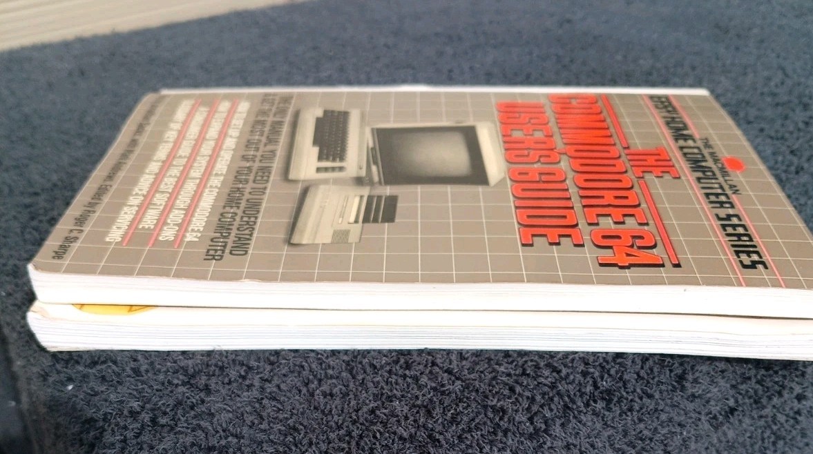 Lot 2 Vintage Commodore 64 Books: User’s Guide + How to Use the Computer VG