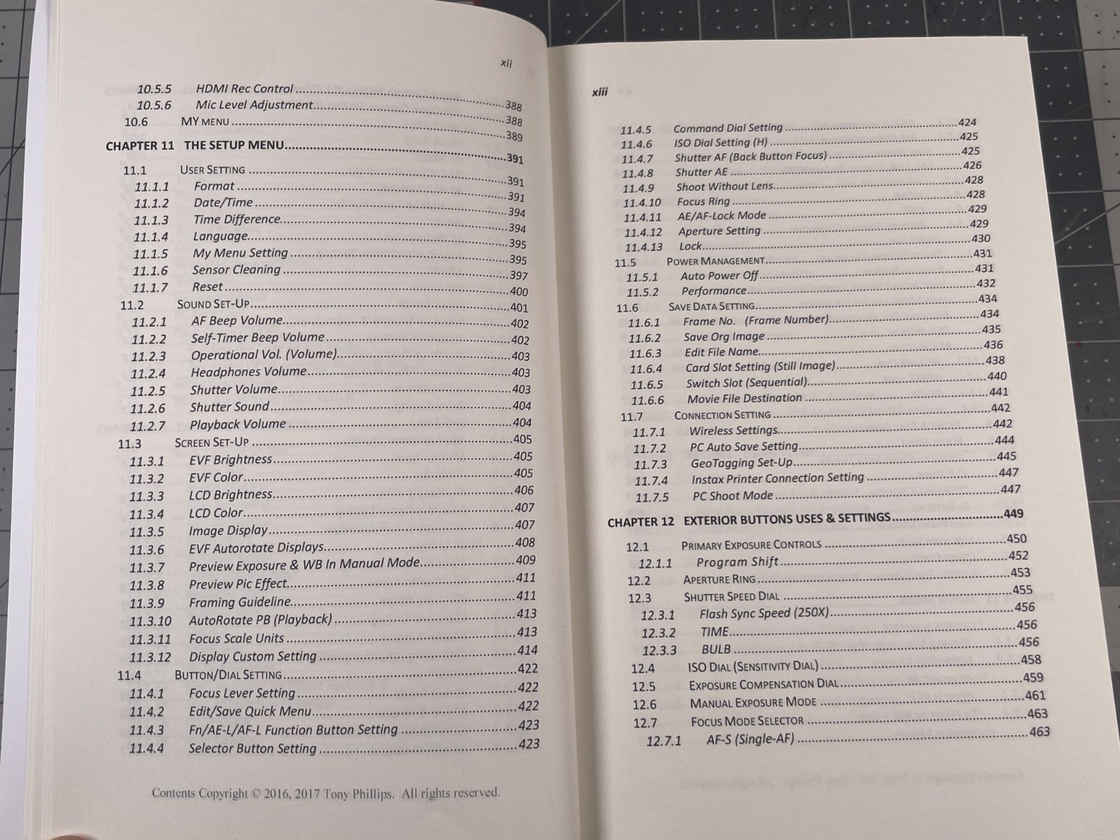 The Complete Guide to Fujifilm’s X-T2 Tony Phillips Version 1.2 Book