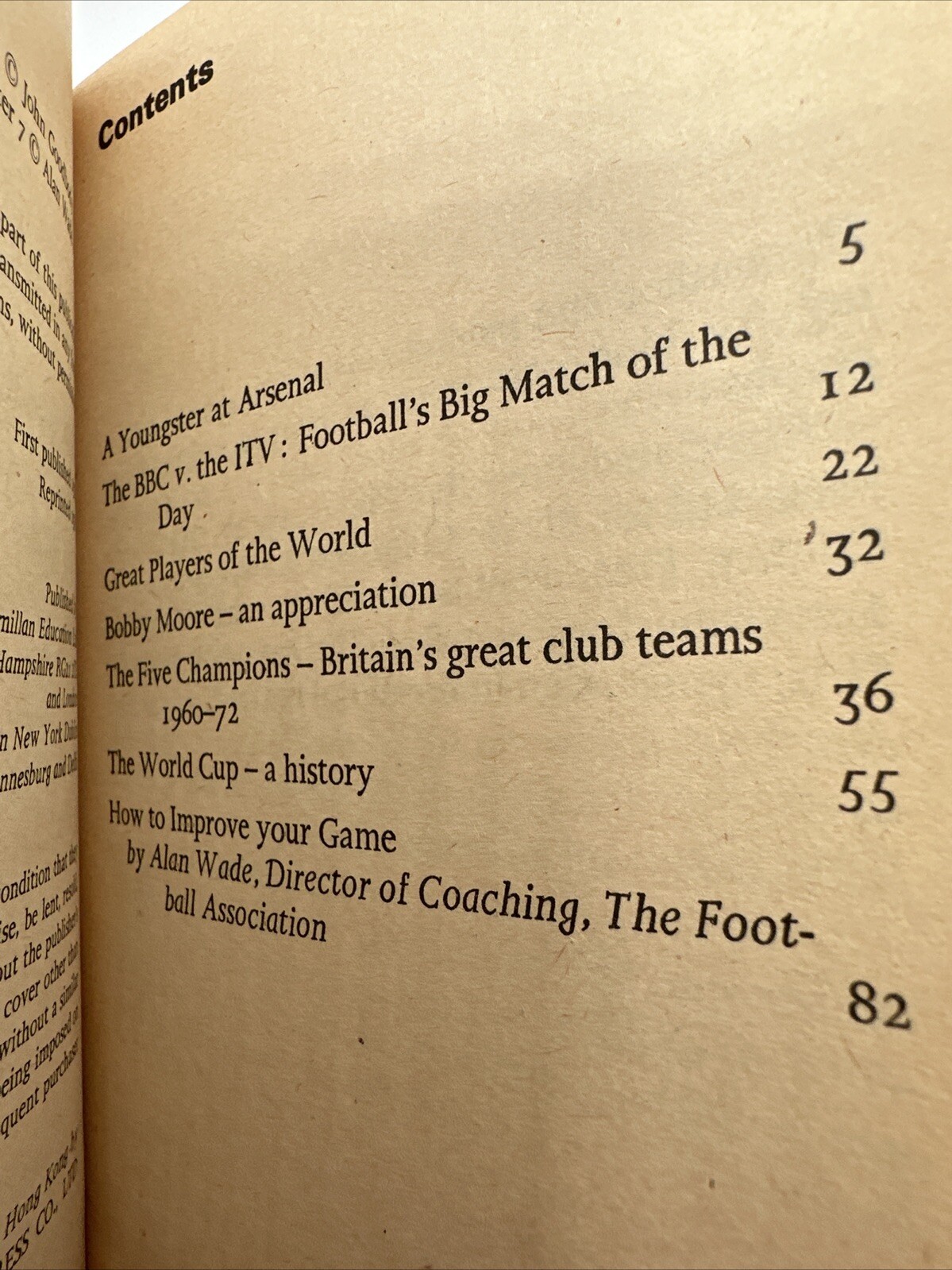 The Topliner Book Of Football Paperback John Goodbody 7 By 4.5 Inches 112 Pages