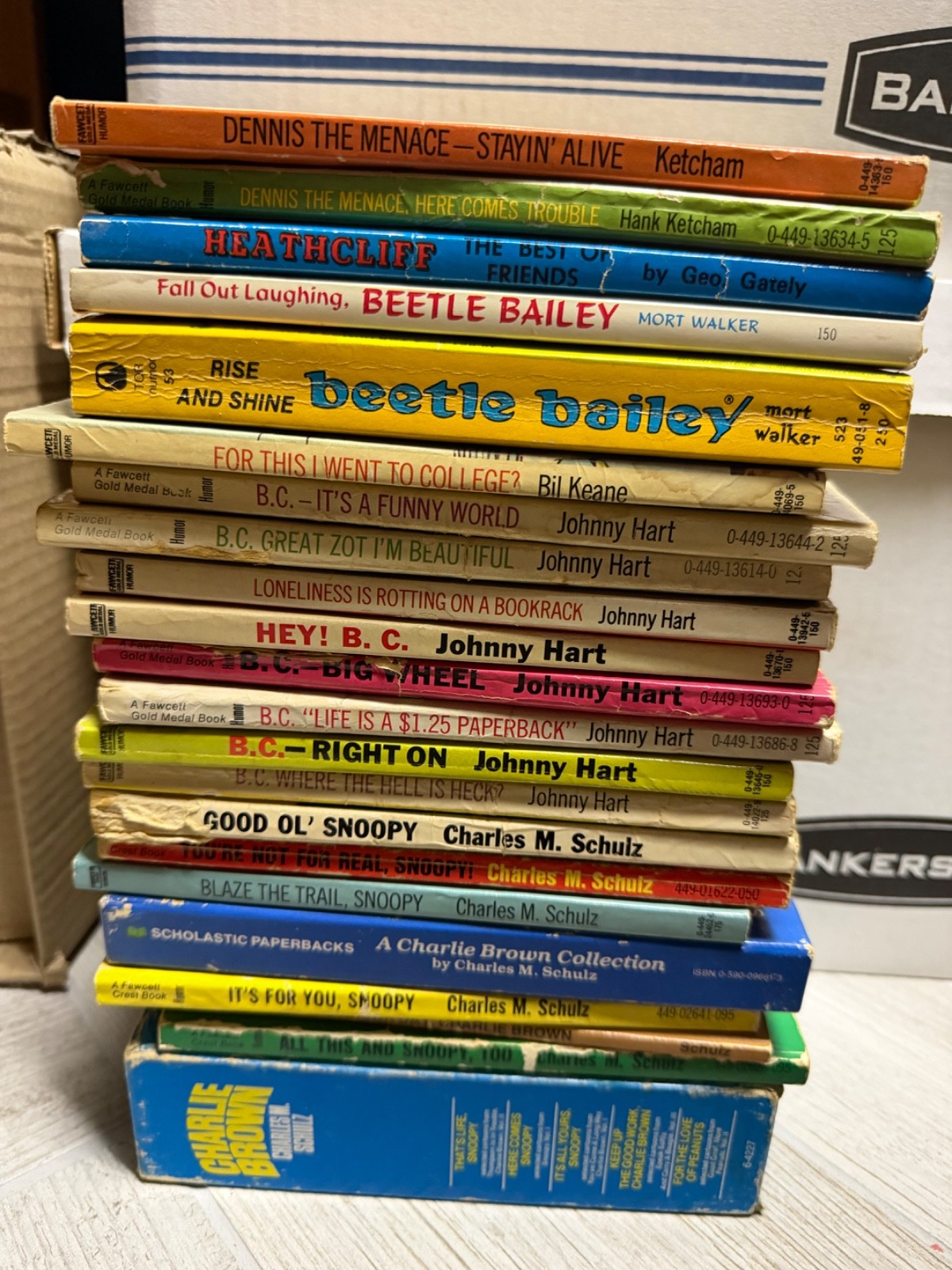 Paperback books, comics, you pick, flat $4.95 shipping