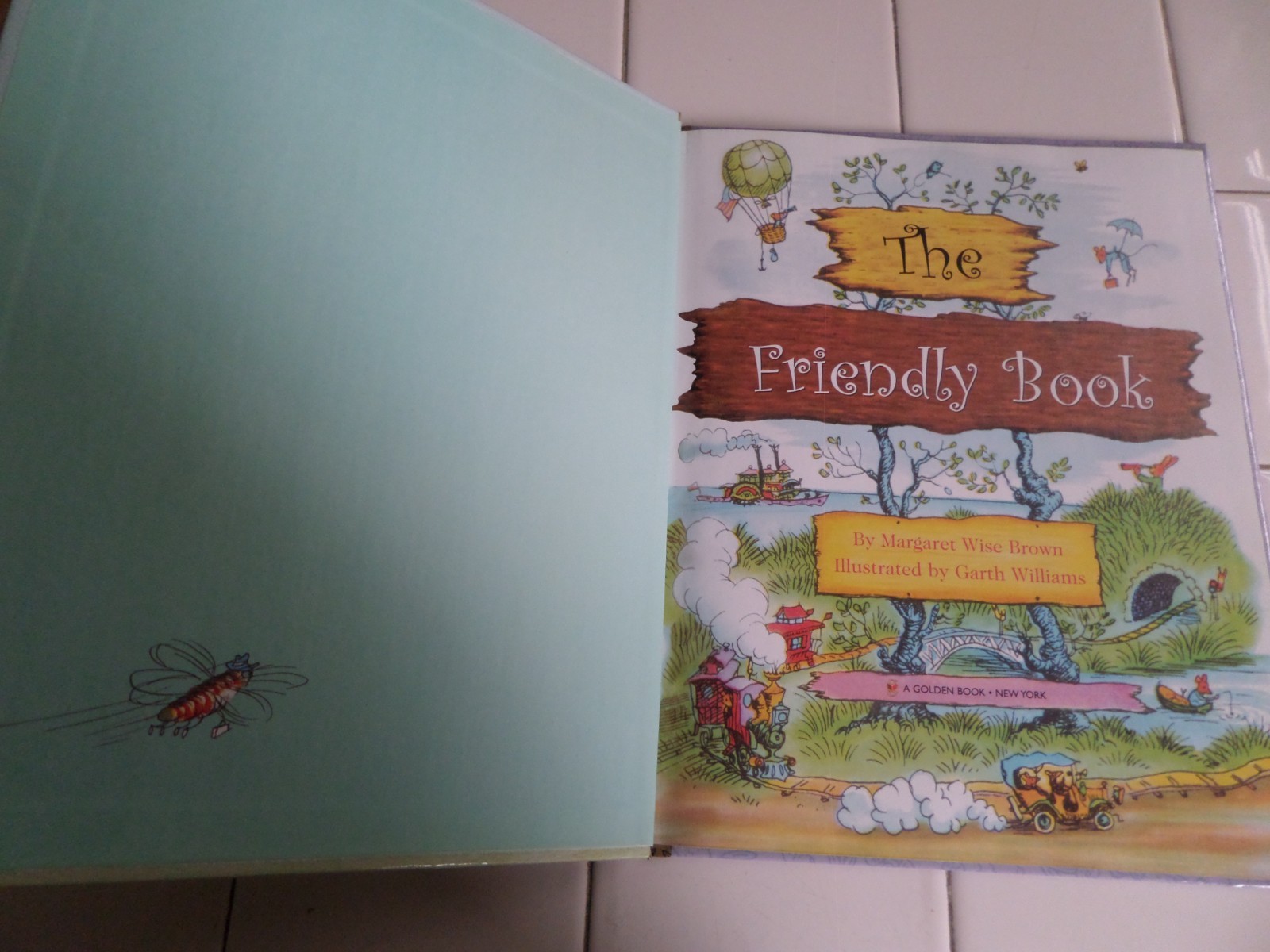 The Friendly Book, A Big Little Golden Book,2003(Margaret Wise Brown)