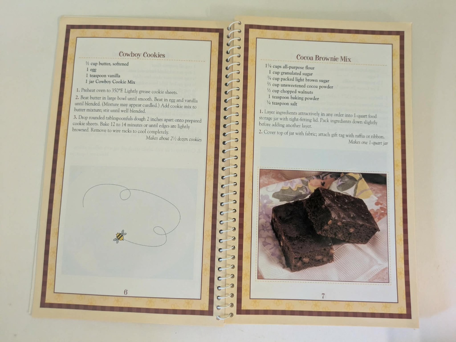Vintage Gifts in a Jar Cookbook Set (4 books)