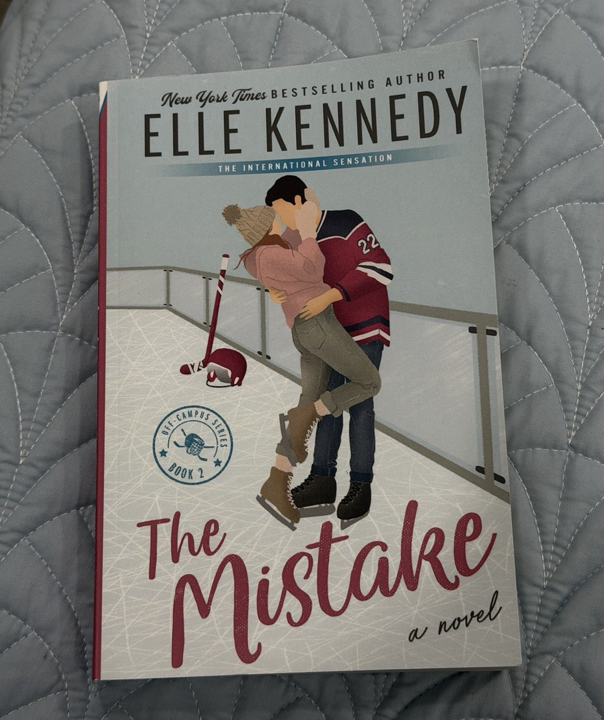 Elle Kennedy The Mistake Off-Campus Series 2 Paperback College Hockey Romance
