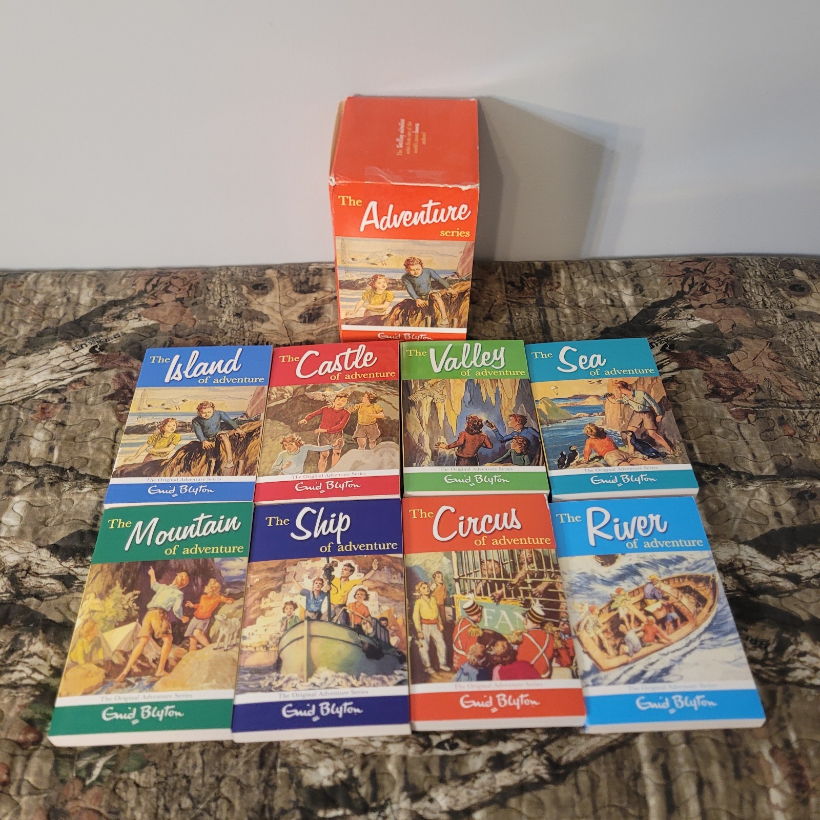 ENID BLYTON ADVENTURE BOXSET by Enid Blyton Book Paperback River Circus Ship…