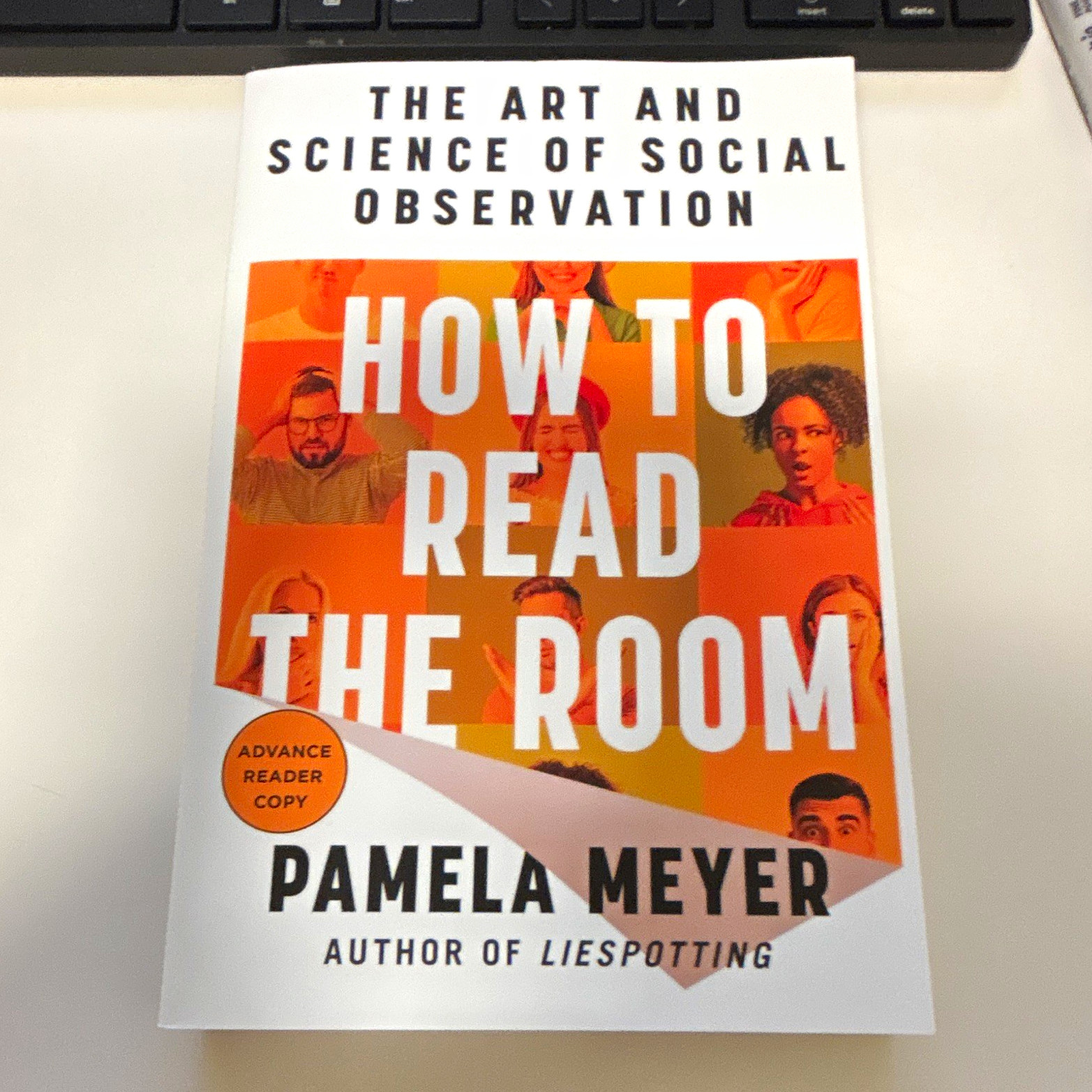 Pamela Meyer How to Read the Room Paperback Self-Help ARC Signed Intl Ed