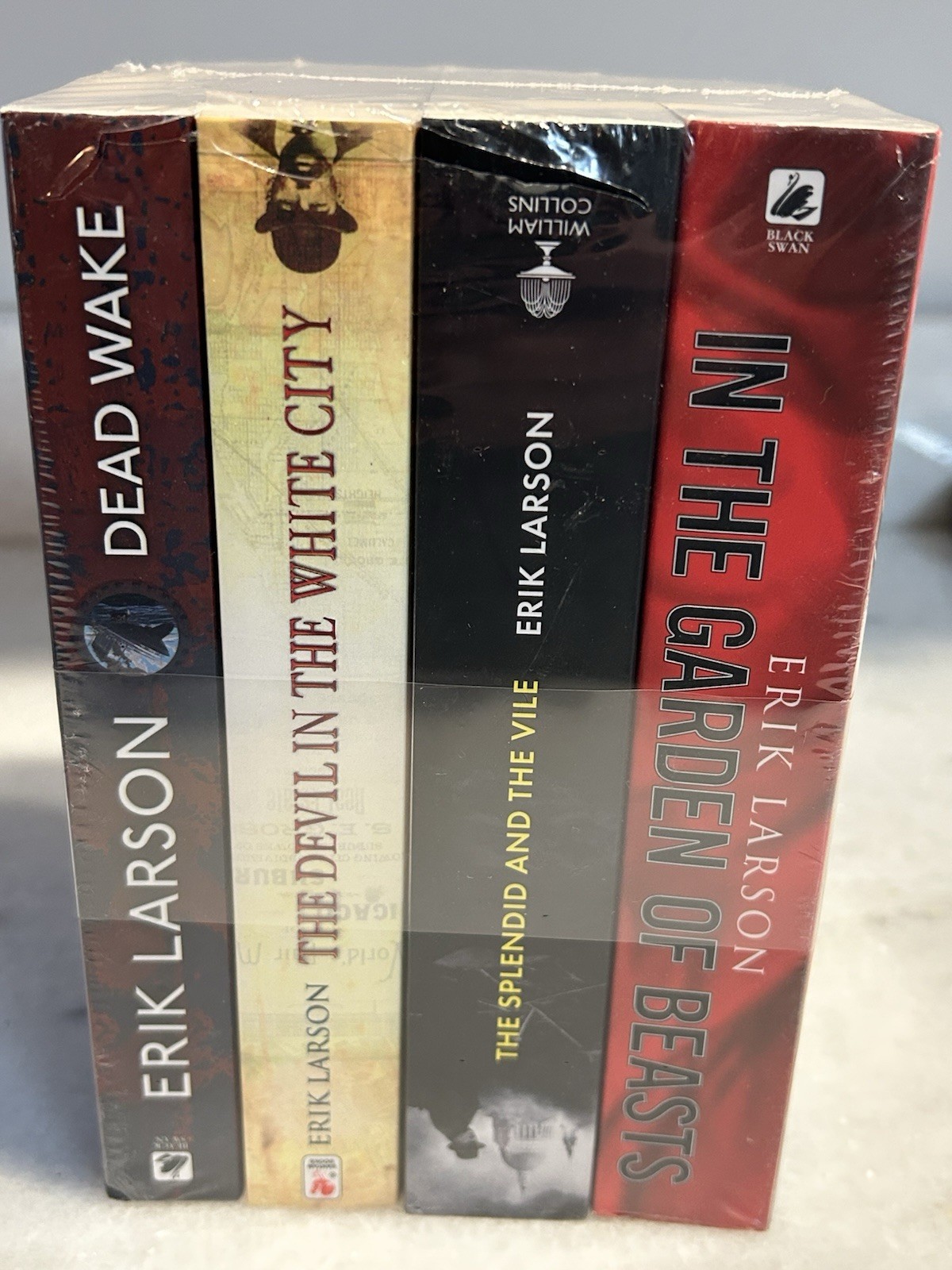 Erik Larson 4 Books Set The Splendid, The Devil White City Dead Wake Garden NEW