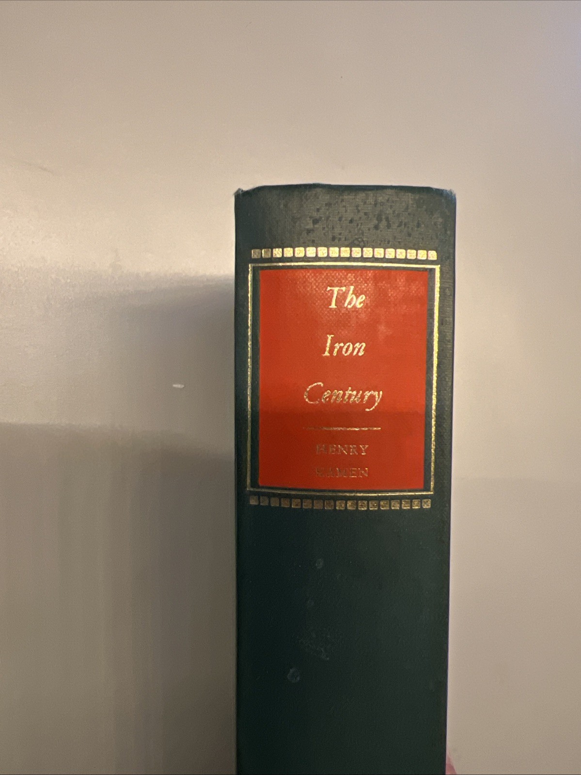 The Iron Century : Social Change in Europe, 1550-1660 Henry Kamen
